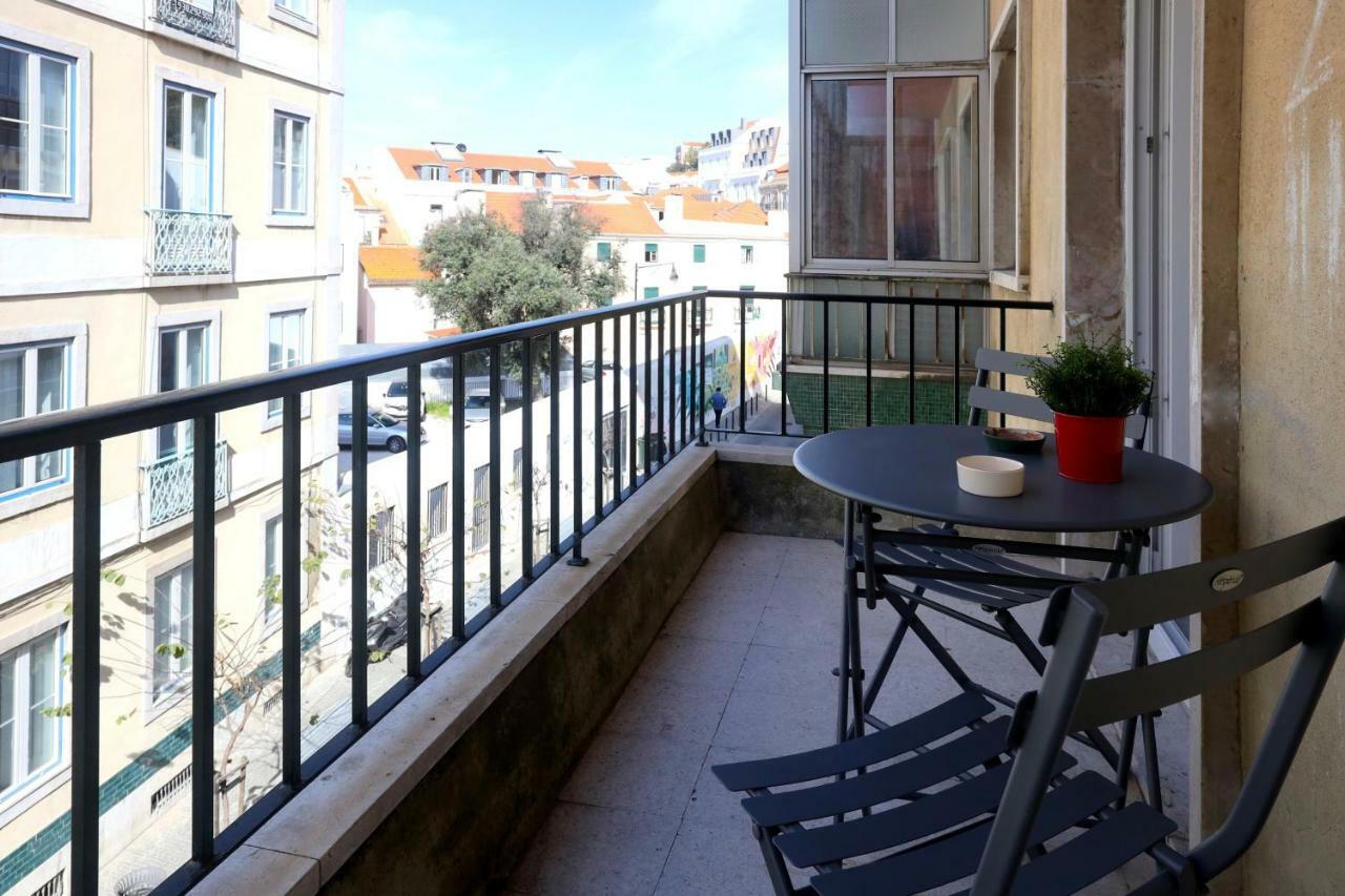 Mouraria House Central And Quiet With A Balcony Lisbon Luaran gambar