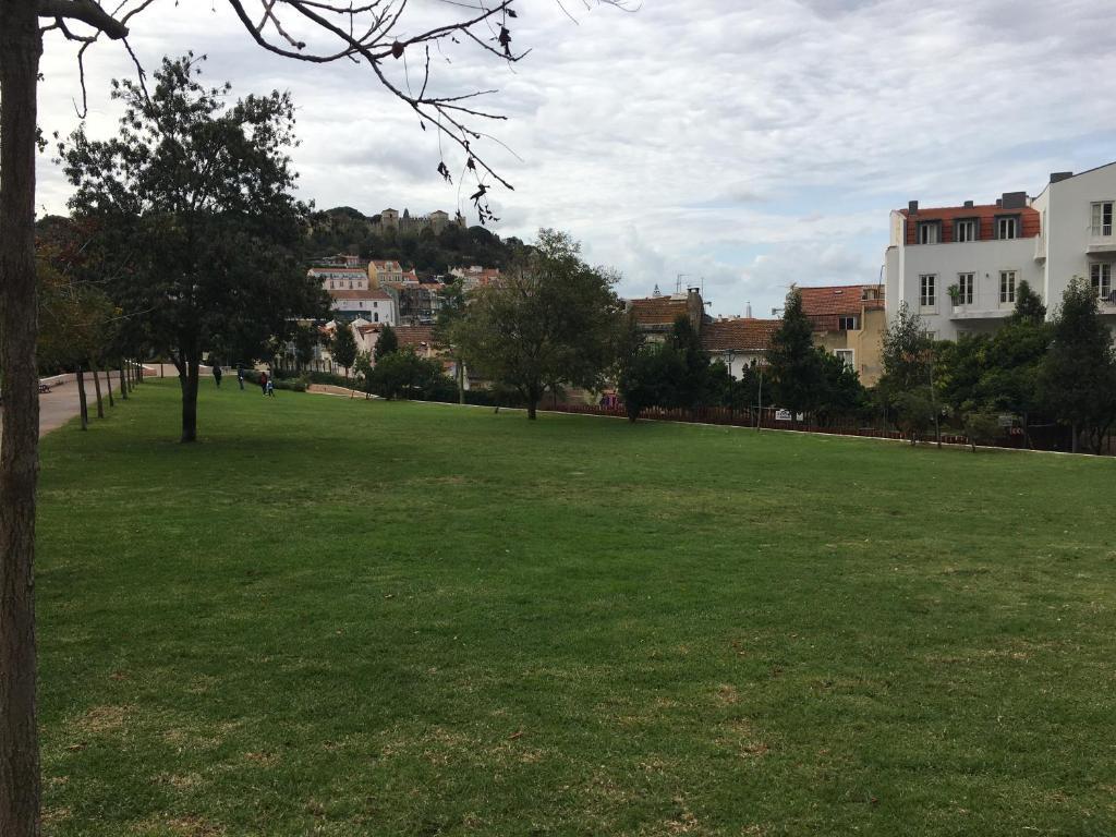 Mouraria House Central And Quiet With A Balcony Lisbon Luaran gambar